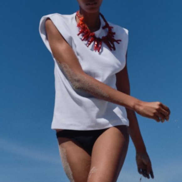 Zara White T-shirt - Picture 1 of 4